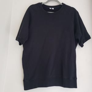 Uniqlo U black s/s sweatshirt Large